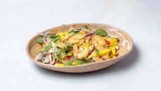 Sałatka z mango i krewetkami