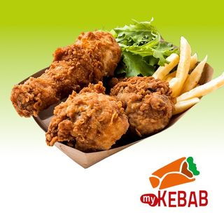 Stripsy z kurczaka i frytki