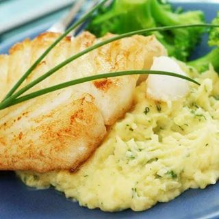 DORSZ w duecie z puree i karmelizowanymi marchewkami