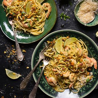 Makaron z pesto z krewetkami