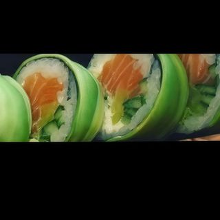 -Owijane awokado/łosoś/serek/warzywa 