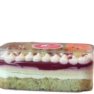 PISTACJE-MALINY W KUBECZKU