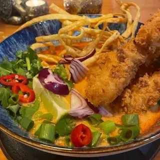 Khao Soi z tofu w panko