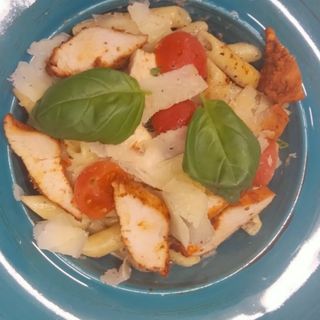 Rigatoni w sosie truflowym