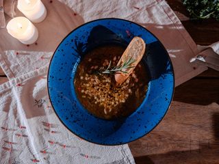 Zupa cebulowa zapiekana z serem