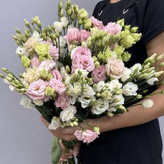 Bukiet n.39 z eustomy 11 szt