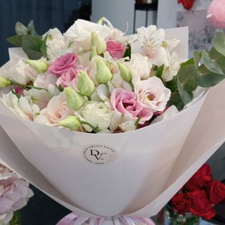 Bukiet n.90 z Róży i Eustomy