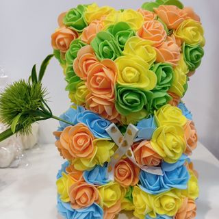 Miś z różyczek kolorowy S