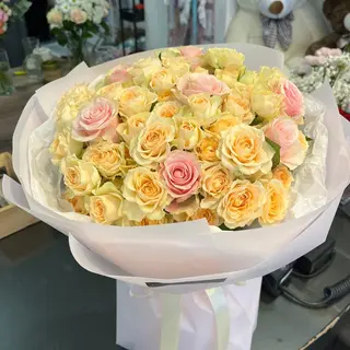 Bukiet n.71  z Róży