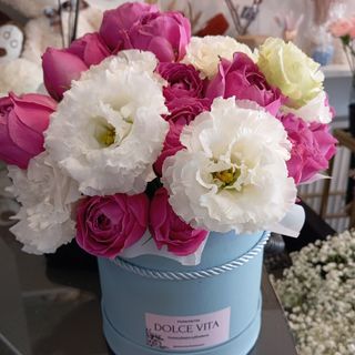 FlowerBox M- Róża goląskowa z Eustomą