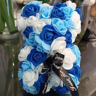 Miś z różyczek niebiesko -bialy XS