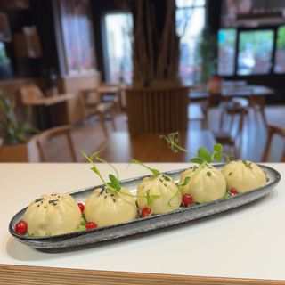 Baozi na parze z warzywami 6 szt.