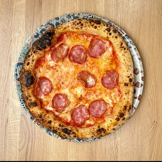 Pizza Salami Clasicca