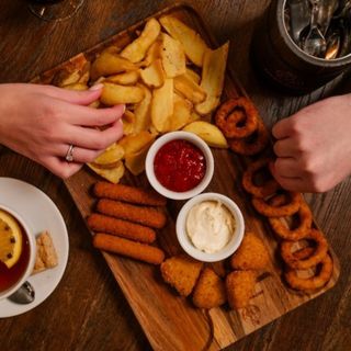 Duży zestaw zakąsek