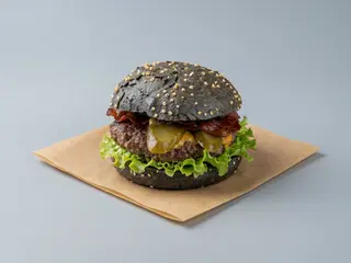 Burger wołowy + Frytki