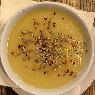 Krem z białych warzyw