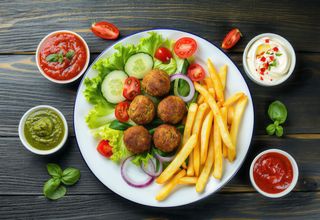 Talerz Falafel
