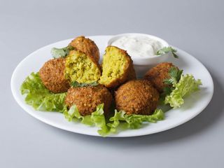 Falafel w bułce classic