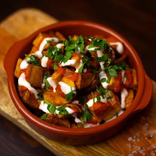 Patatas bravas z truflami