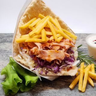 Bułce z frytkami dużo 