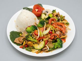 52. Wieprzowina satay z pastą chilli