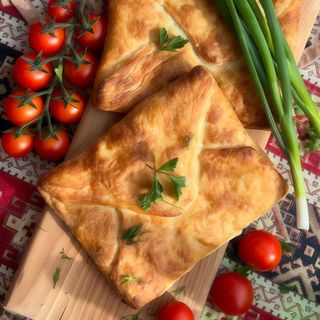 Chaczapuri z pieczarkami i serem