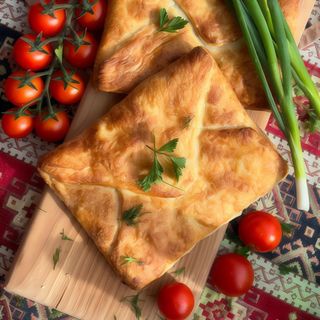 Chaczapuri z grillowanymi warzywami