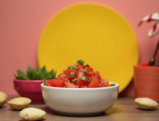 Salsa Mexicana & Nachos