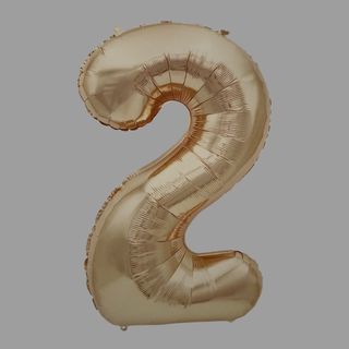Balon z helem cyfra 2