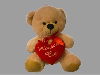 Kremowy miś z sercem