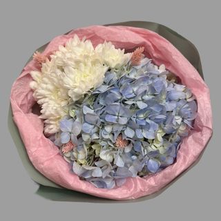 Bukiet hortensji z margaretką