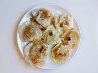 Pierogi z mięsem i kapustą