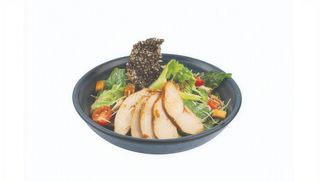 30.Sałata Cezar z Filetem Kurczaka(240g)