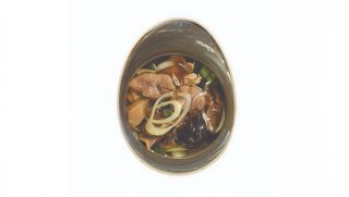 153.Zupa z kaczką i grzybami shiitake (280ml)