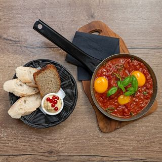 Szparagowy sen - shakszuka ze szparagami