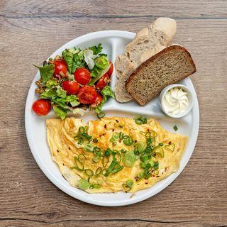 Zielona chmurka - omlet ze szparagami