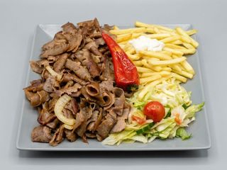 Kebab na Talerzu Kraftową Wołowiną 