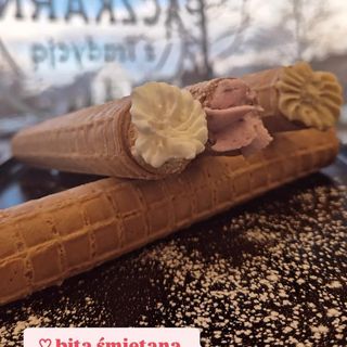 Rurka z bitą śmietaną 