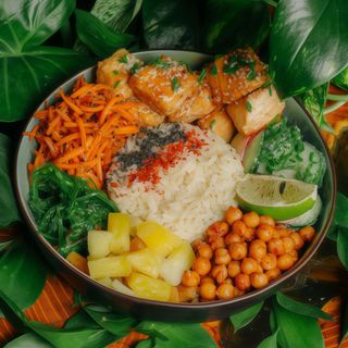 Peruwiański bowl z ryżem kokosowym