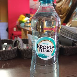 Krola Beskidu woda musująca 0,5l.