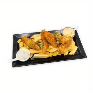 Frytki z nuggetsami z kurczaka