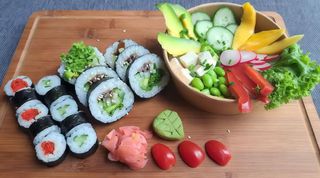 Bonsai lunch 4 wegański - 16 szt. + bowl wege