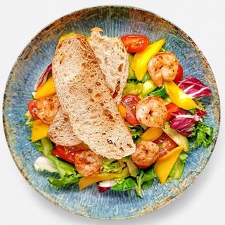 Sałatka z krewetkami