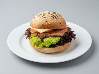 Domowy Burger z Rostbefem