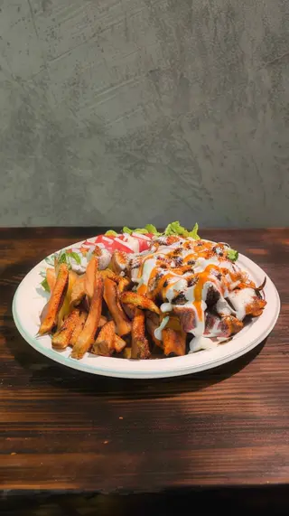 Kebab na talerzu wołowina