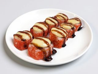 California Pieczona z Łososiem