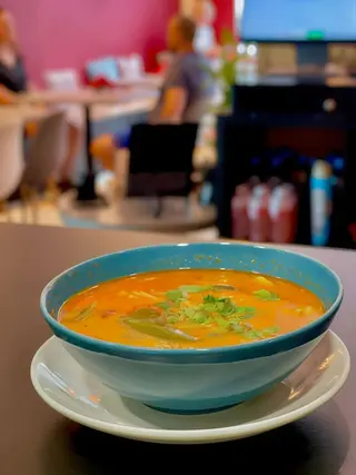 Zupa Tom Yum Goong