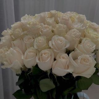 Bukiet jasnych róż