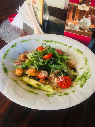 Makaron z kurczakiem w sosie szpinakowo - śmietanowym