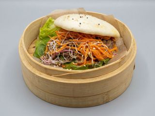 BAO z szarpaną wolowiną